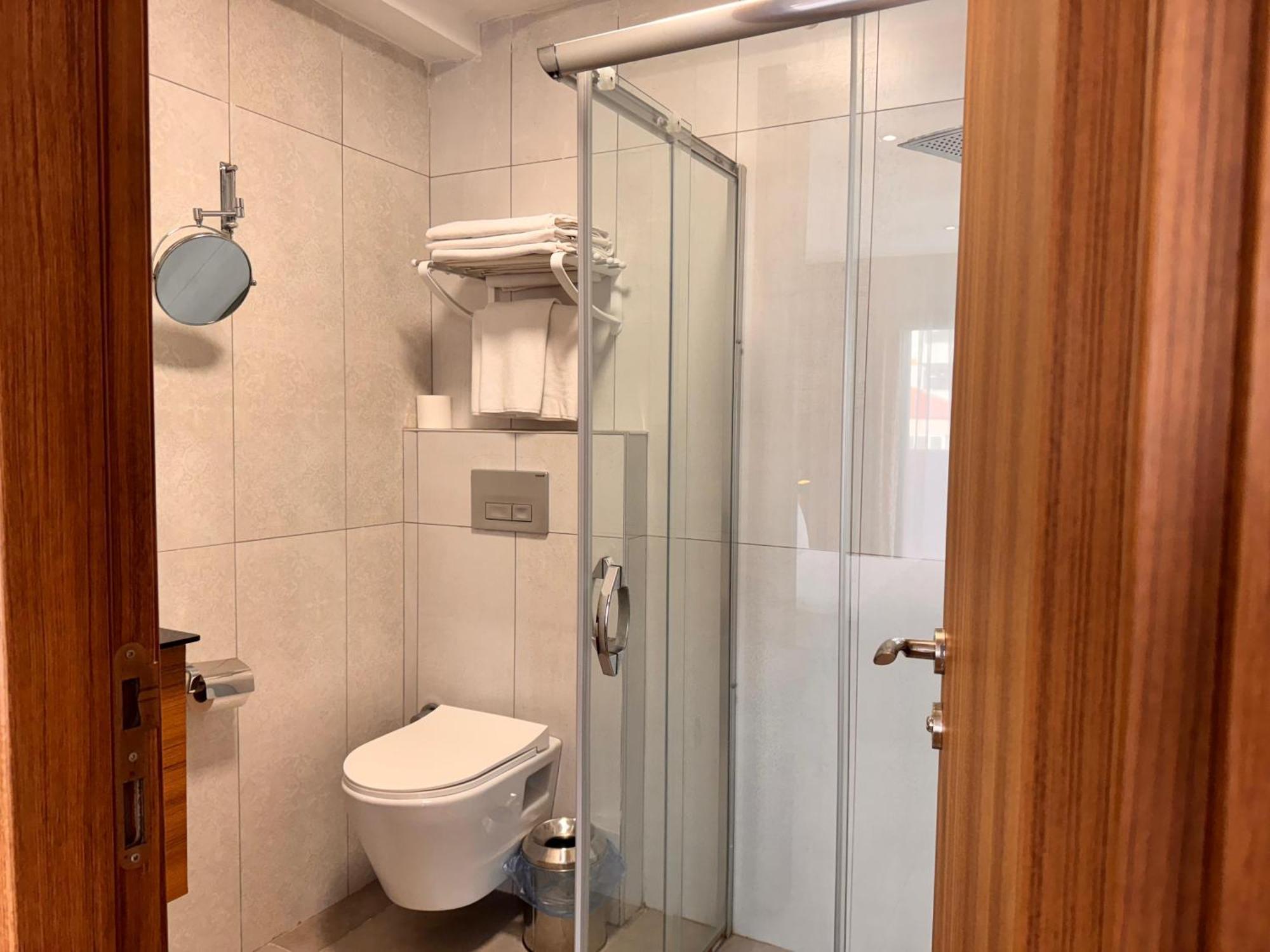 Innport Hotel 盖布泽 外观 照片