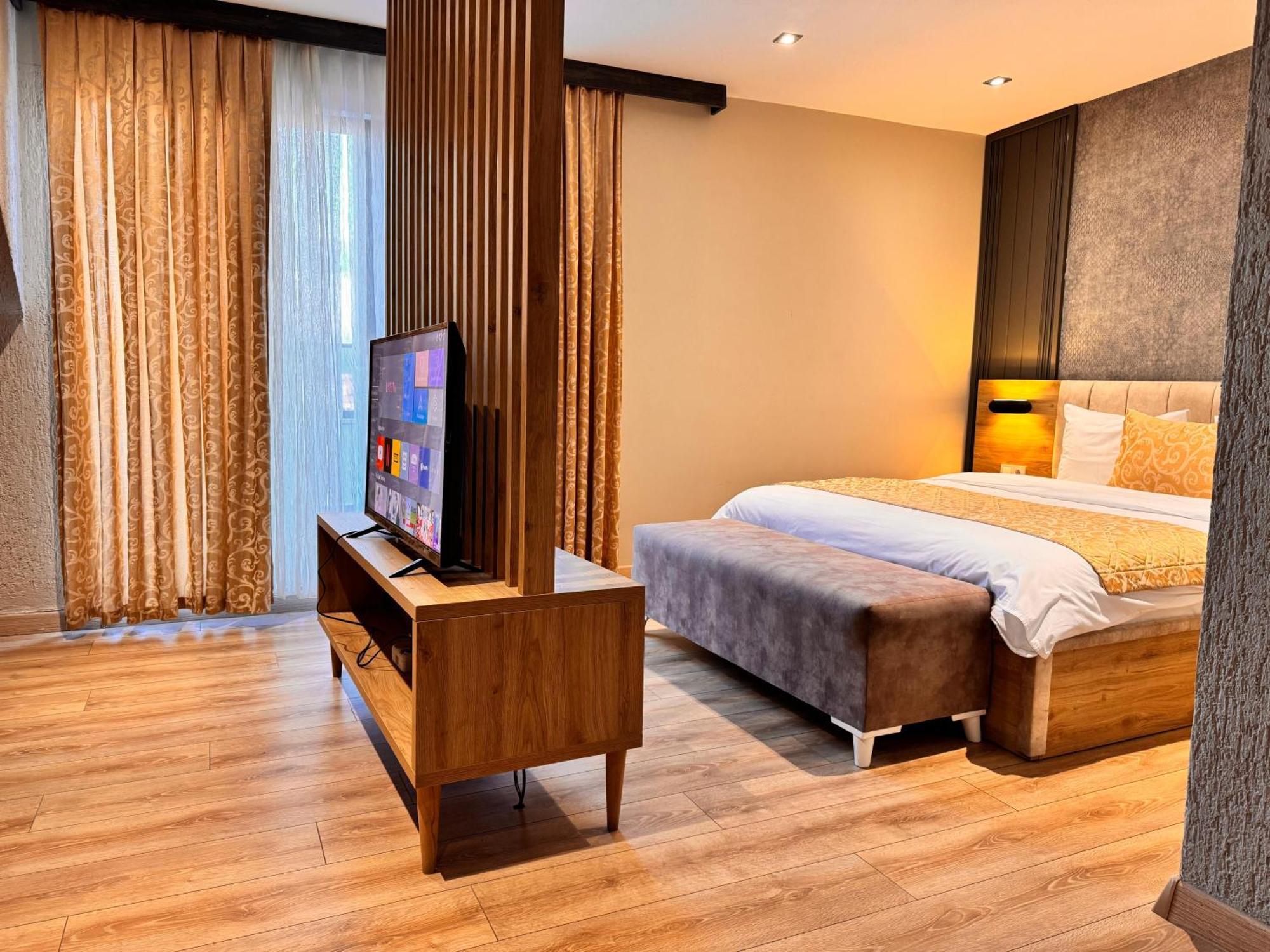 Innport Hotel 盖布泽 外观 照片